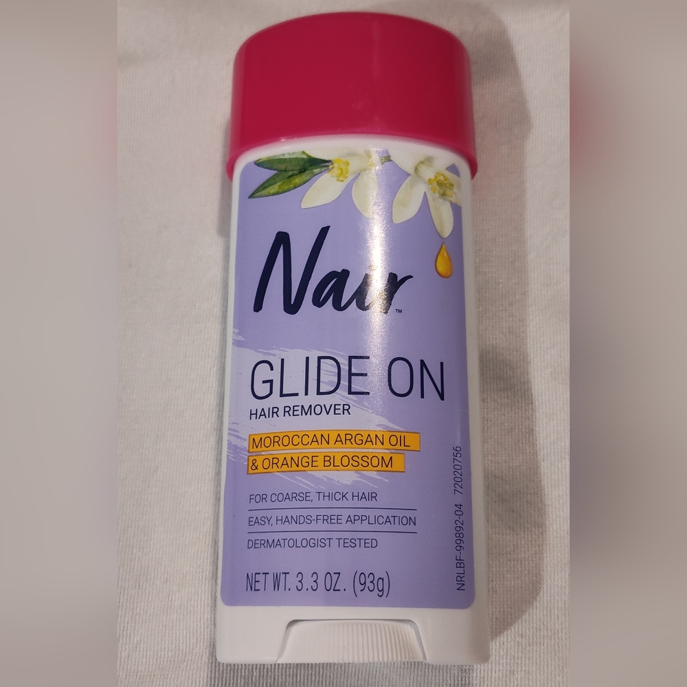 NEW! NAIR Glide-On Hair Remover 3.3oz